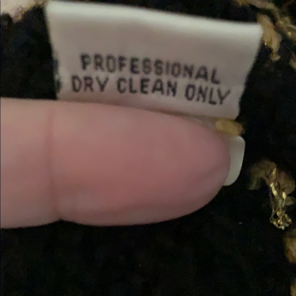 GORGEOUS SWEATER - Picture 7 of 8